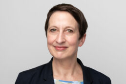 Portrait Regina Schödl_Boaz Arad (002)